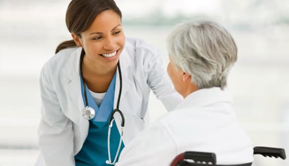 Erforschung der sozialen Determinanten der Gesundheit bei der Erbringung von Pflegediensten