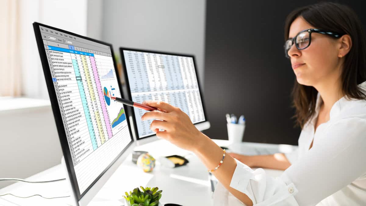 Kontrolle der Mitarbeiter im digitalen Zeitalter: Ein tiefgehender Einblick in aktuelle Trends und Technologien