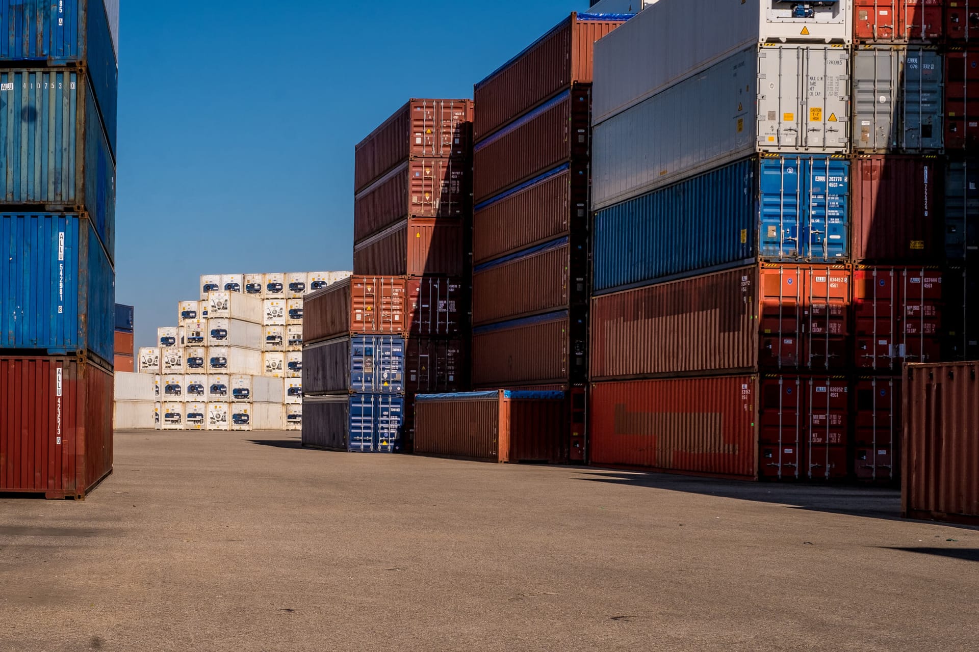 Billigecontainer: Wettbewerbsfähige Preise und landesweite Abdeckung