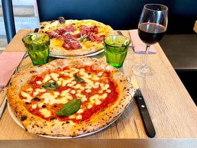 Eine Entdeckungsreise zur echten Pizza bei Pizzeria Sinn