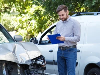 Jetzt verkaufen: Motorschaden Ankauf Bonn für alle Fahrzeugtypen, auch mit Motorschaden oder Unfallschaden