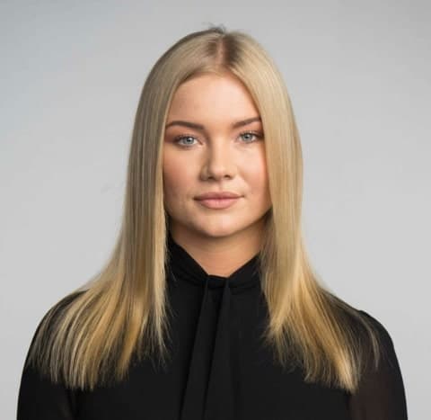 Haarverlängerung leicht gemacht: Tape Extensions im Fokus