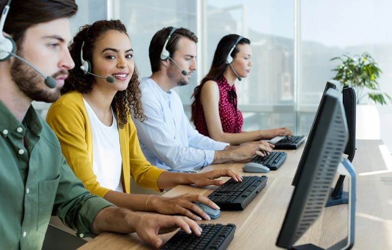 Welten verbinden: Die Kraft professioneller Telefonservice