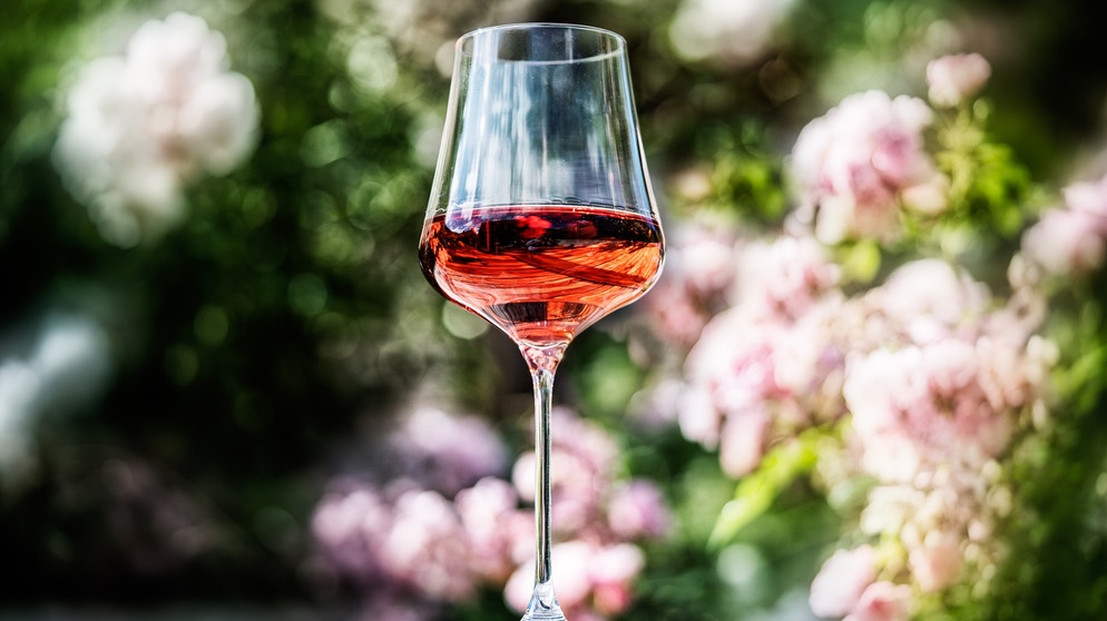 Verwöhnen Sie Ihren Gaumen mit Rosé Wein: Ein Hauch von Luxus im Glas